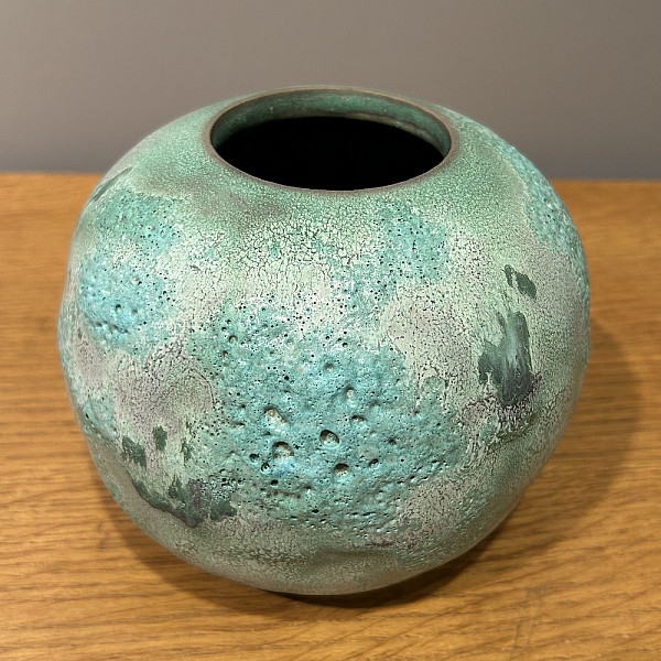 Stoneware Pebble Pot (SL37)