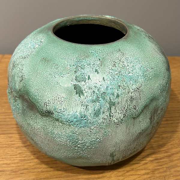 Stoneware Pebble Pot (SL38)